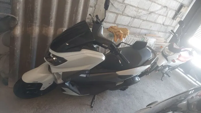 Yamaha nmax branca 2019