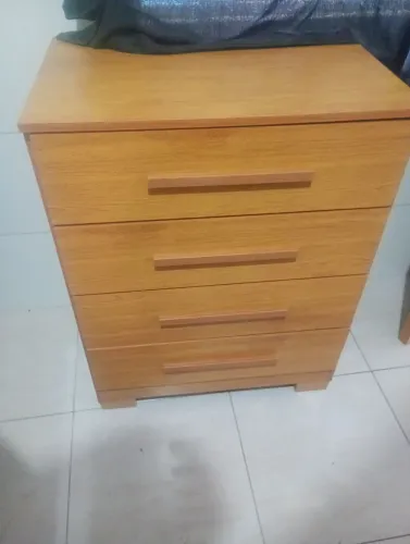 Cômoda 4 gavetas