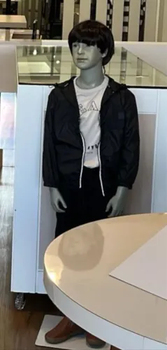 12 Manequins Infantis em ótimo estado - Loja Infantil / Vitrine