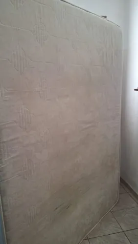 Vendo Cama Box Casal Conjugada