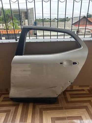 Vende-se peças variadas de carro