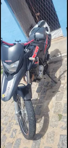 Vendo XRE 300 2014