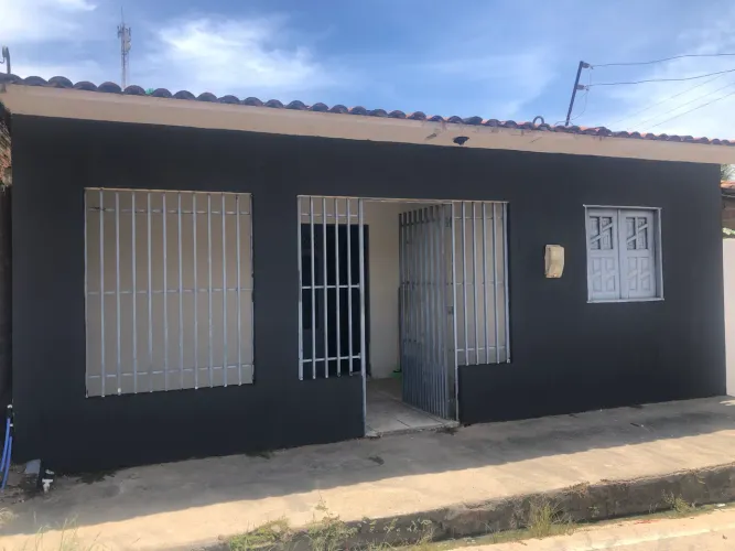 Casa e Terrenos em Porto da Rua/Sao Miguel dos Milagres