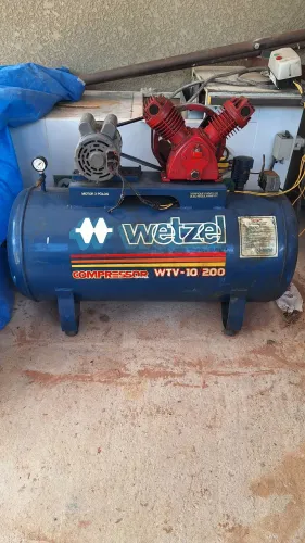 Venda de compressor a óleo 200 litros