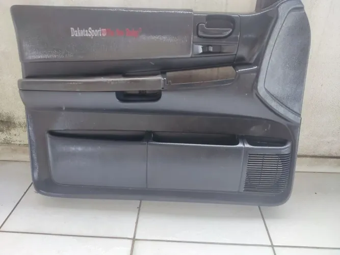 Forro deporta com maçaneta Dodge Dakota