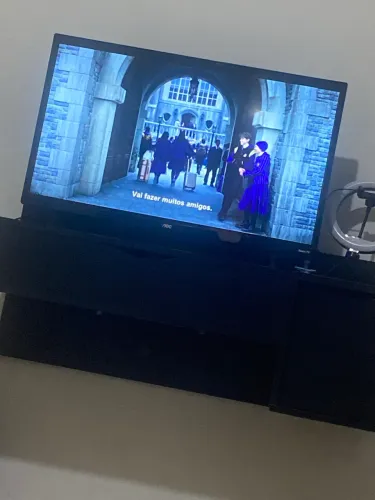tv AOC roku nova em excelente estado