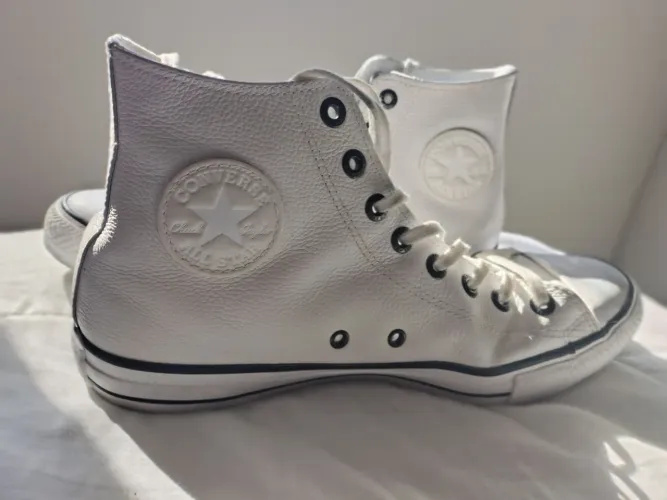 TENIS CONVERSE CHUCK TAYLOR COURO CANO ALTO ALL STAR
