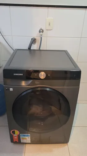 Lava e seca Samsung WD13T