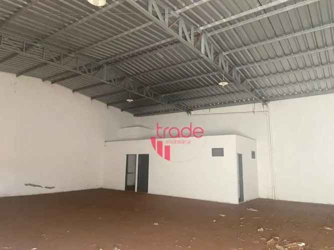 Salão Comercial à Venda no Bairro Jardim Salgado Filho em Ribeirão Preto com Cozinha.