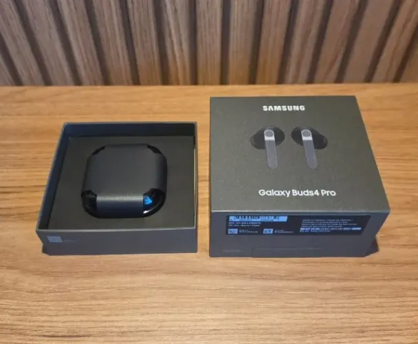 Samsung Galaxy Buds4 Pro - Impecável + NF + Garantia