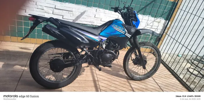 Moto XTZ 125 vende se ou troco