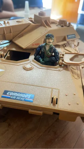 Comandos em Ação Super Tanque Canhão