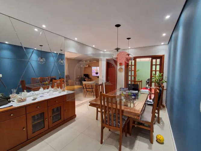 CASA COM PISCINA E ESPAÇO GOURMET RECÉM REFORMADA