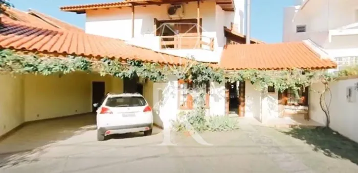 Sobrado Residencial à venda, Santa Mônica, Florianópolis - SO0182.