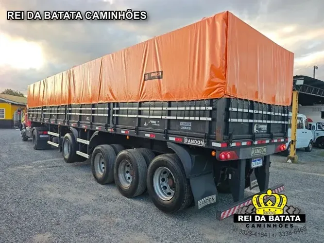 Carreta Semi reboque Randon 4° Eixo Graneleiro