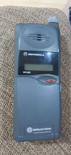 Celular Motorola DPC650 