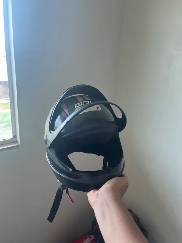 Capacete Fechado GOW Preto Fosco - Usado