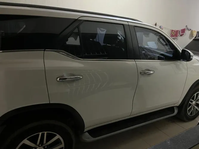 Toyota Hilux SW4 SRX 4X4 2.8 TDI 16V Dies. Aut. 2019