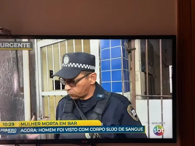 TV  LG 39 Polegadas com base