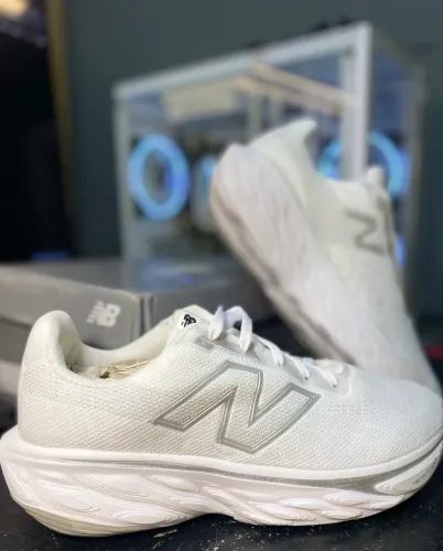 Tênis masc. New Balance - academia