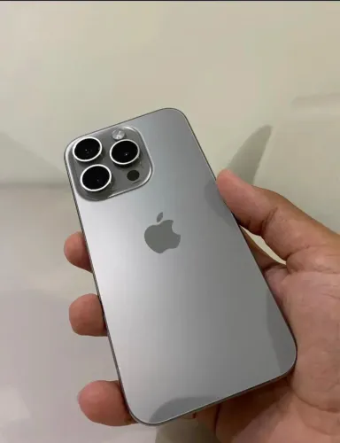iPhone 15 Pro, 128 Gb, 84% Bateria, Todo Original!! 