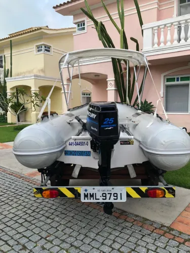 Bote inflável 5 pessoas Motor Mercure 25HP