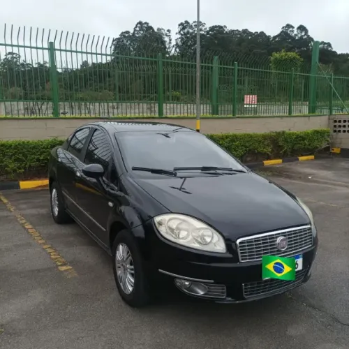Fiat Linea Essence 1.8 Flex 16V 4P 2012