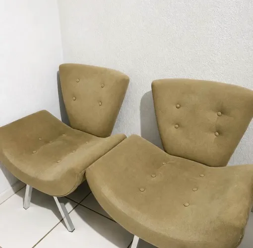 Poltronas Estofadas