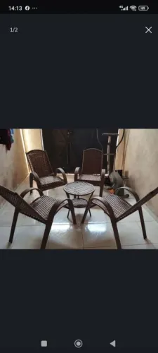 Vende-se cadeira de fibras usadas em bom estado, não aceito cartão,não faço entregas.