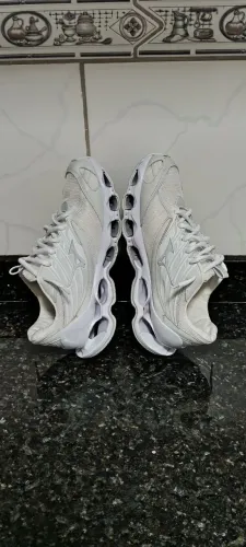 Mizuno (tênis)