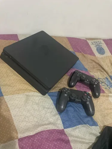 Ps4 slim semi novo