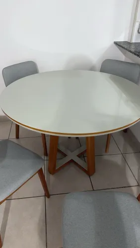 VENDE-SE MESA 