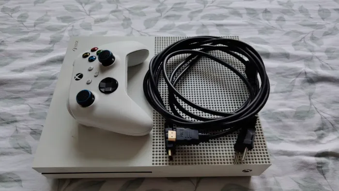Xbox One S