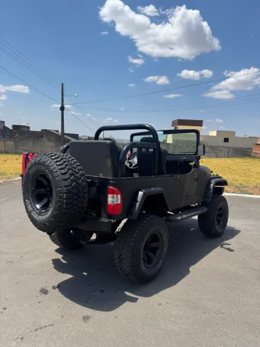 Willys Overland Jeep 2.6 12V Gasolina 2P 1966