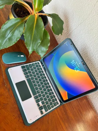 iPad 10ª 64GB Wi-Fi + Kit Completo - Teclado, Mouse, Caneta Find My