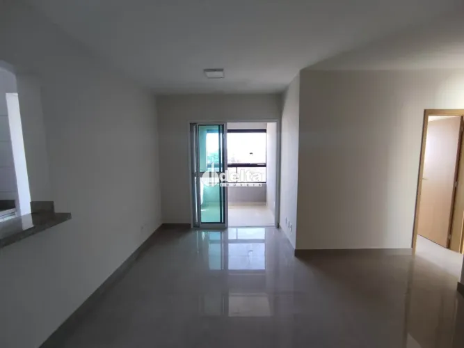 Apartamento com 3 quartos sendo 1 suíte, disponível para locação no bairro Santa Mônica em
