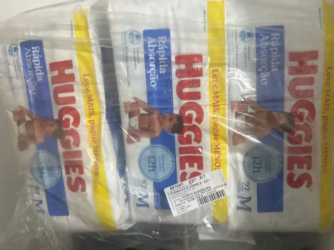 3 pacotes Fralda Huggies Tm M 92 unidades