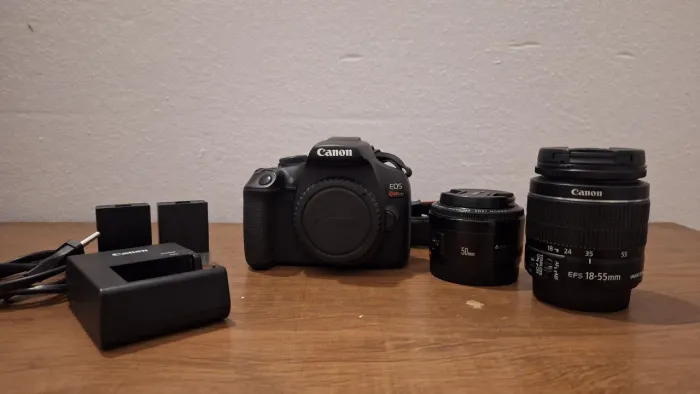 Canon Rebel T7 COMPLETA