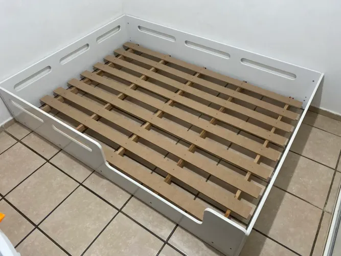 Cama montessoriana de casal 