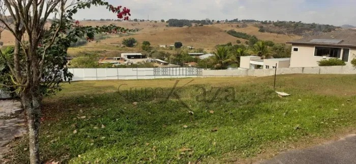 Terreno Condomínio em Jacareí