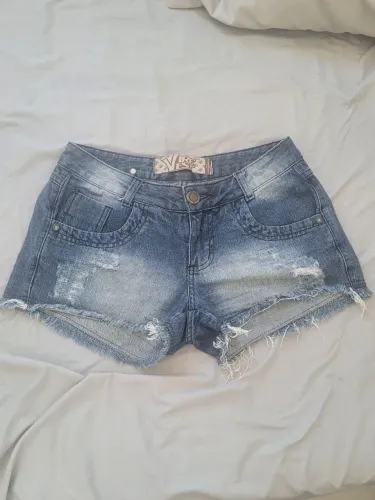short jeans cintura baixa