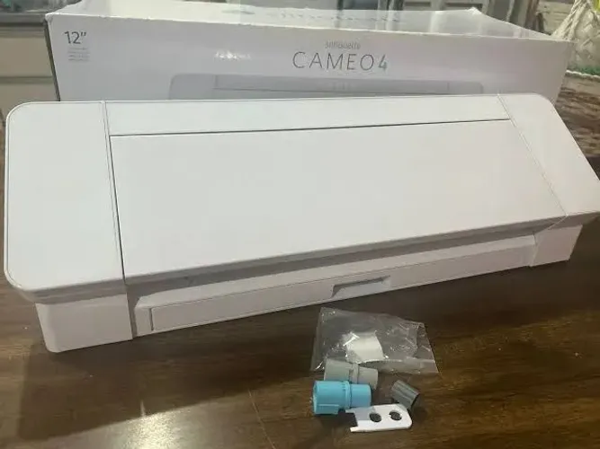 Silhouette Cameo 4