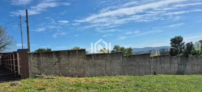 Terreno à venda no condomínio Haras Bela Vista.