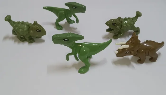 5 Dinossauros Kinder Ovo