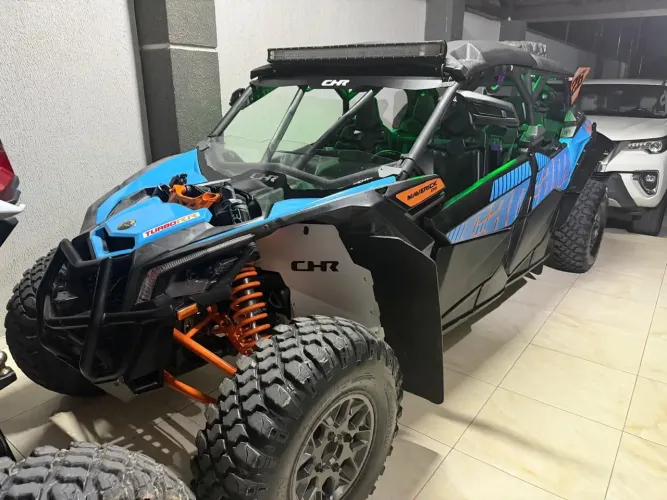 UTV MAVERICK 4 LUGARES