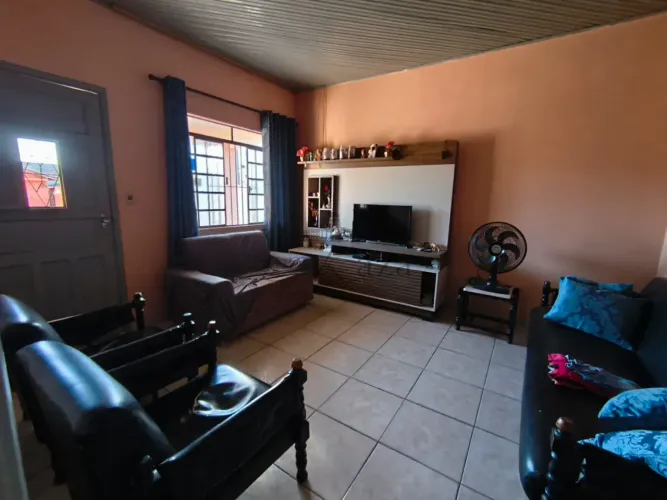 Casa com Edícula - Jardim Satélite - 2 Dormitórios - 79m² - Estuda Permuta.