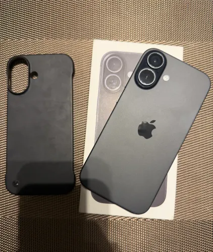 iPhone 16