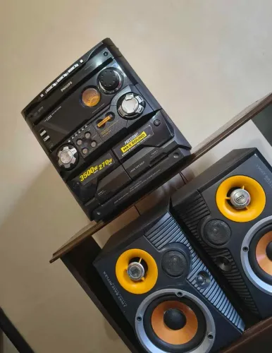 Som Philips fwc555