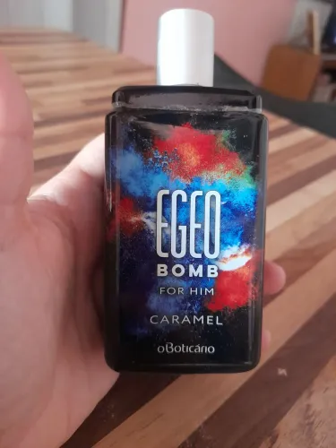 Perfume egeo bomb descontinuado 