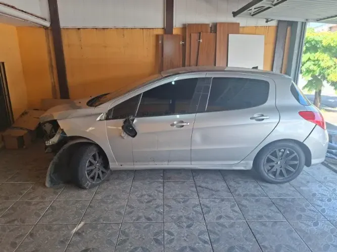 Peugeot 308 Allure 1.6 Flex 16V 5P Mec. 2013